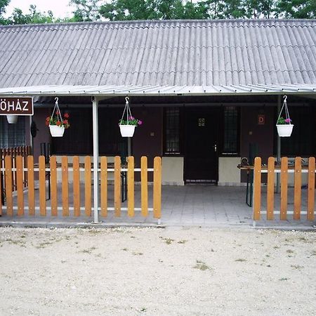 Hotel Sakaltanya Sorozo- Borozo Pihenohaz Vének Exteriér fotografie